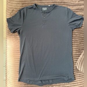 Cuts Clothing Men's Black Henley Short Sleeve Tee